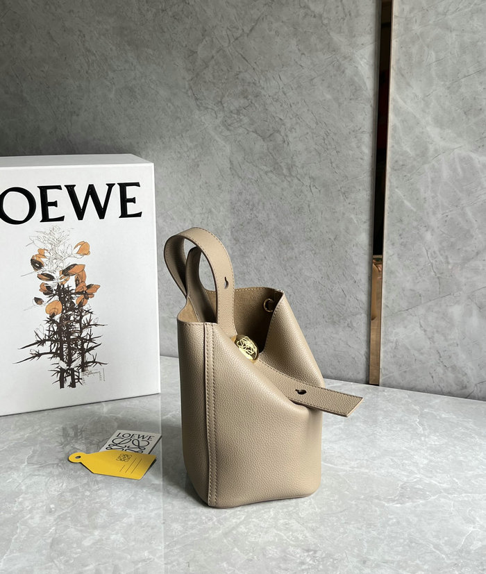 Loewe Mini Pebble Bucket Bag Beige L051701