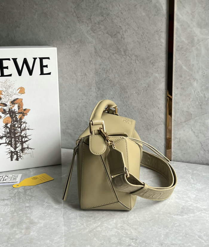 Loewe Small Puzzle Bag khaki L051702