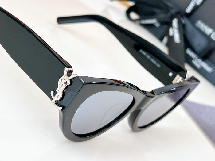 Saint Laurent Sunglasses MGS051502