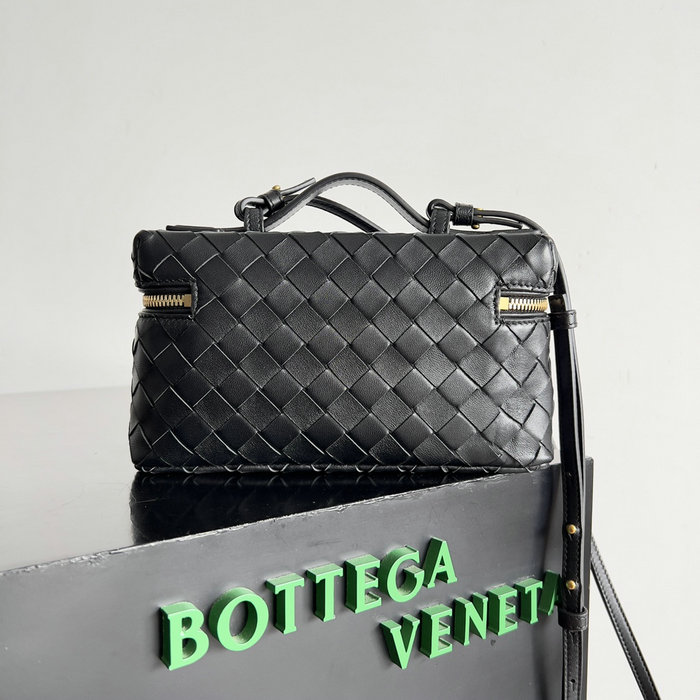 Bottega Veneta Bang Bang Vanity Case B789109 Black with Gold