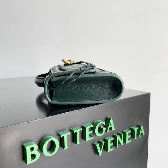 Bottega Veneta Long Clutch Andiamo 741511 Green