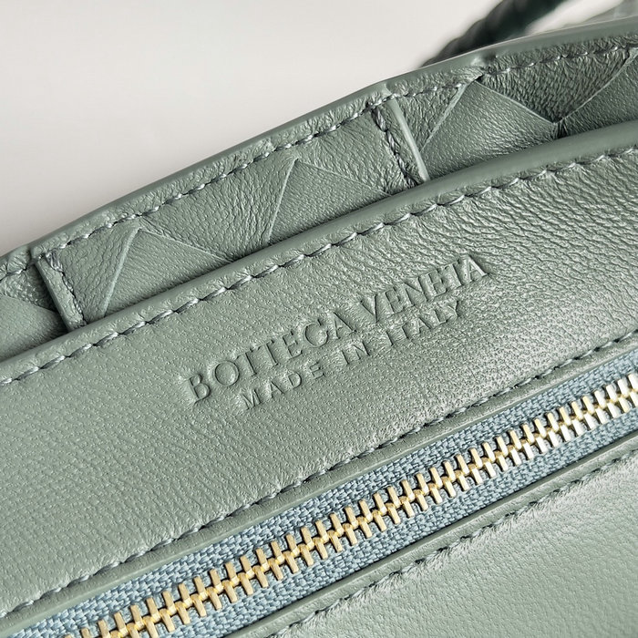 Bottega Veneta Medium Andiamo Tote Bag B743572 Green