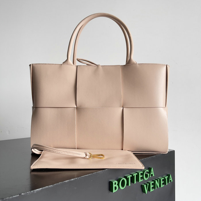 Bottega Veneta Medium Arco Tote Bag Pink B609175