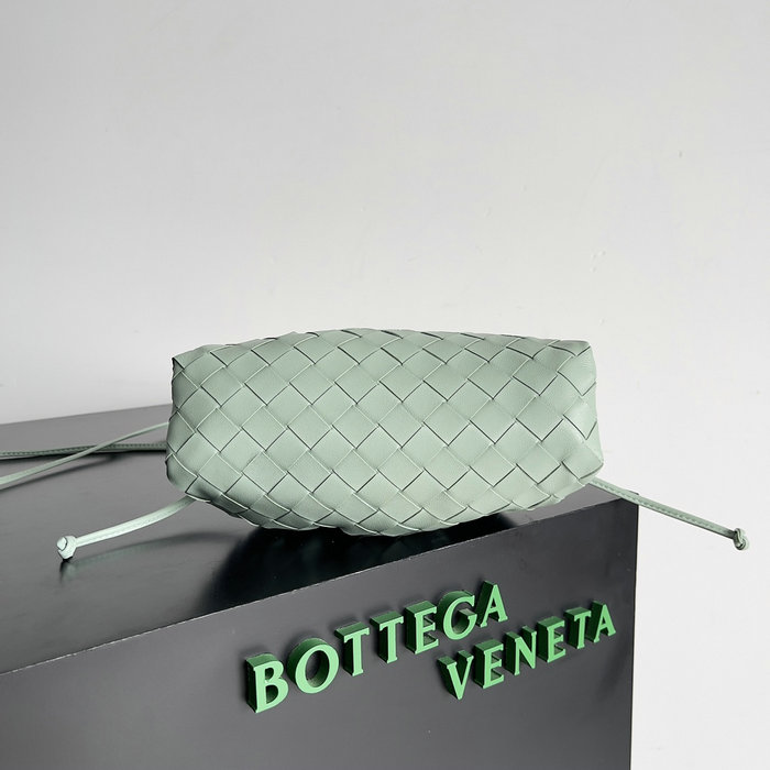 Bottega Veneta Woven Leather Small The Pouch B585851 Green