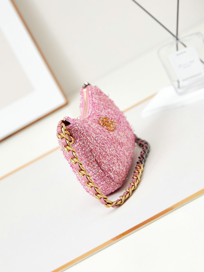 Chanel 19 Clutch With Chain Pink AP3763