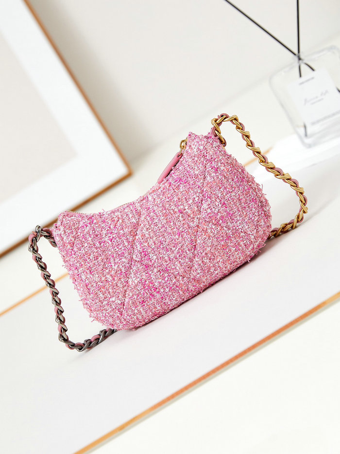 Chanel 19 Clutch With Chain Pink AP3763