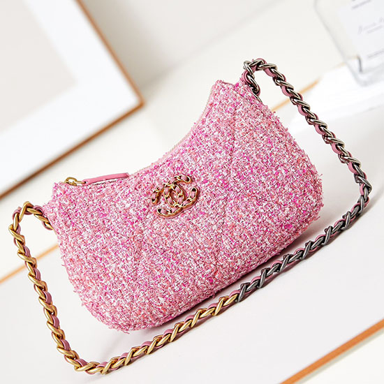 Chanel 19 Clutch With Chain Pink AP3763