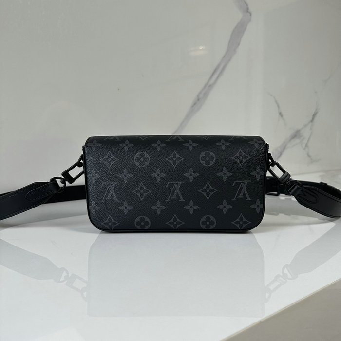 Louis Vuitton Montsouris Wearable Wallet M83567