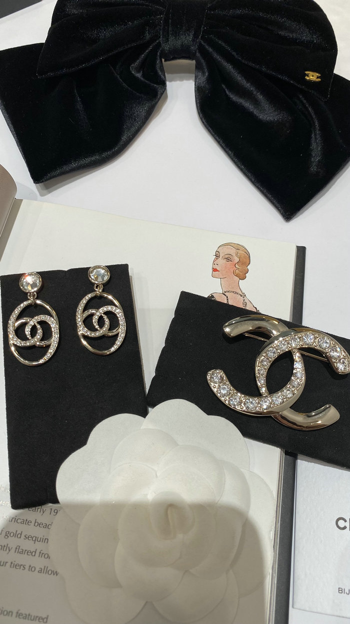 Chanel Earrings CE60302