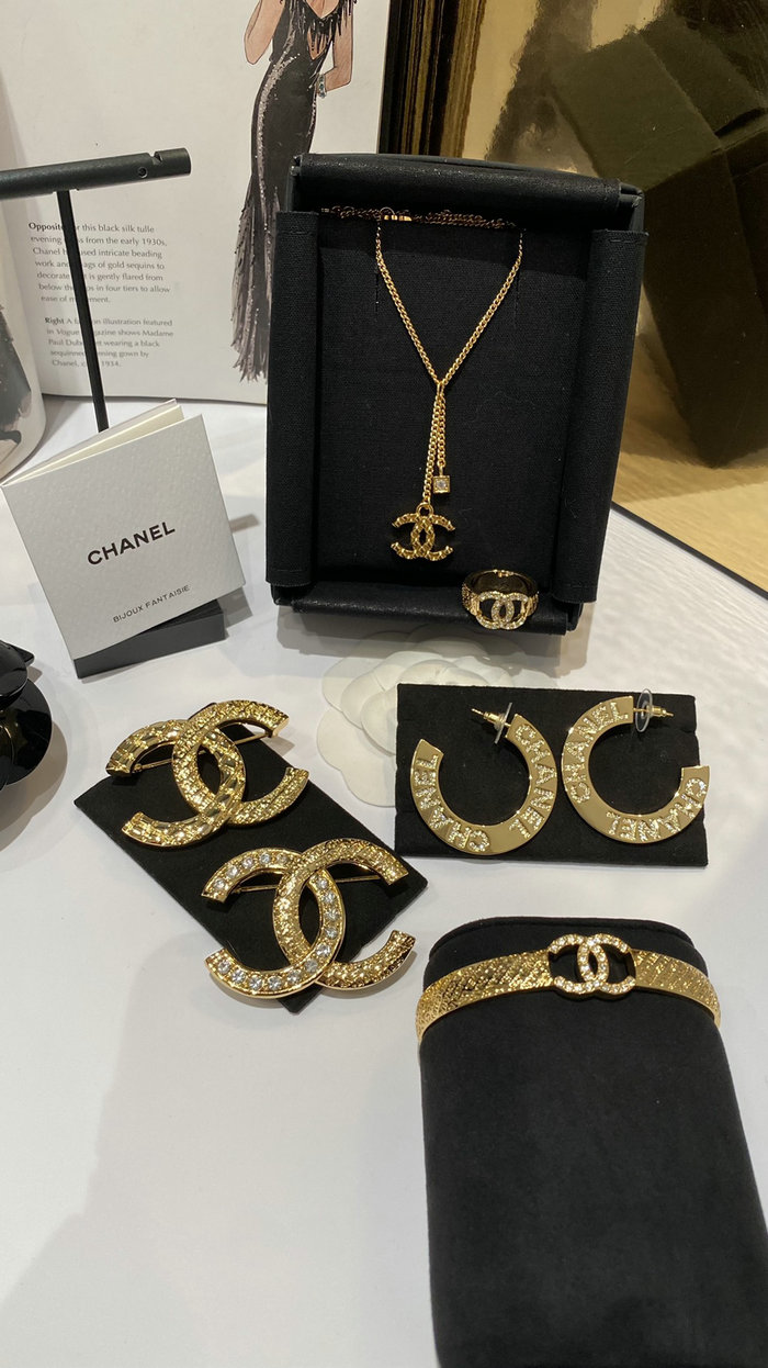 Chanel Earrings CE60303