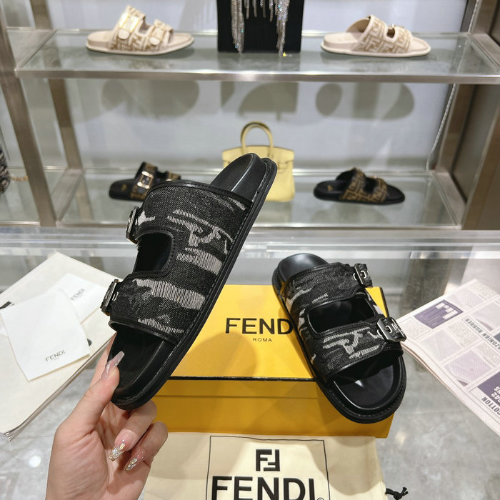 Fendi Sandals SFS60609