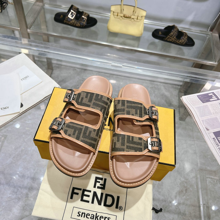 Fendi Sandals SFS60610