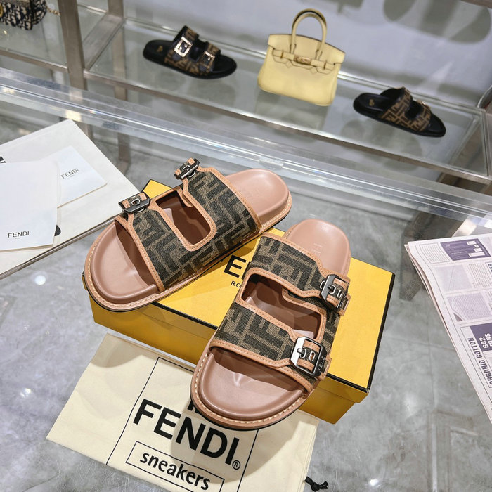 Fendi Sandals SFS60610