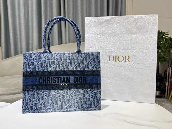 Medium Dior Book Tote Blue M1286