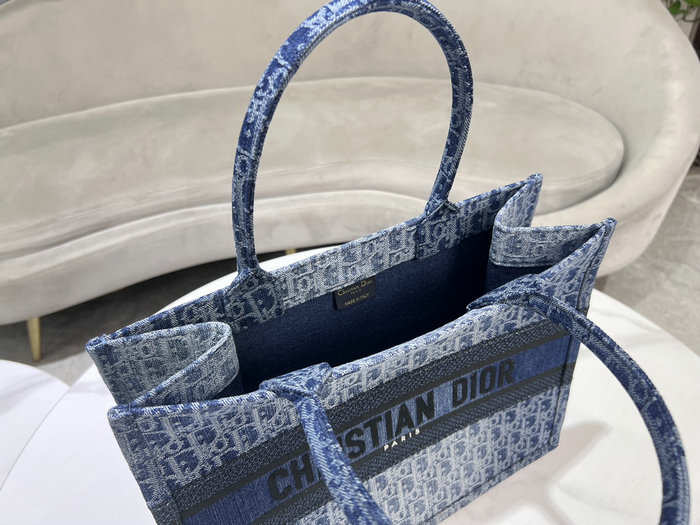 Medium Dior Book Tote Blue M1286