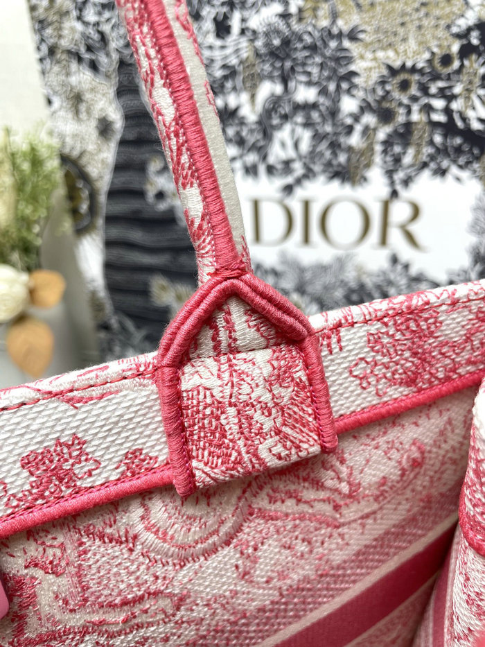 Medium Dior Tiger Book Tote M1286 Pink