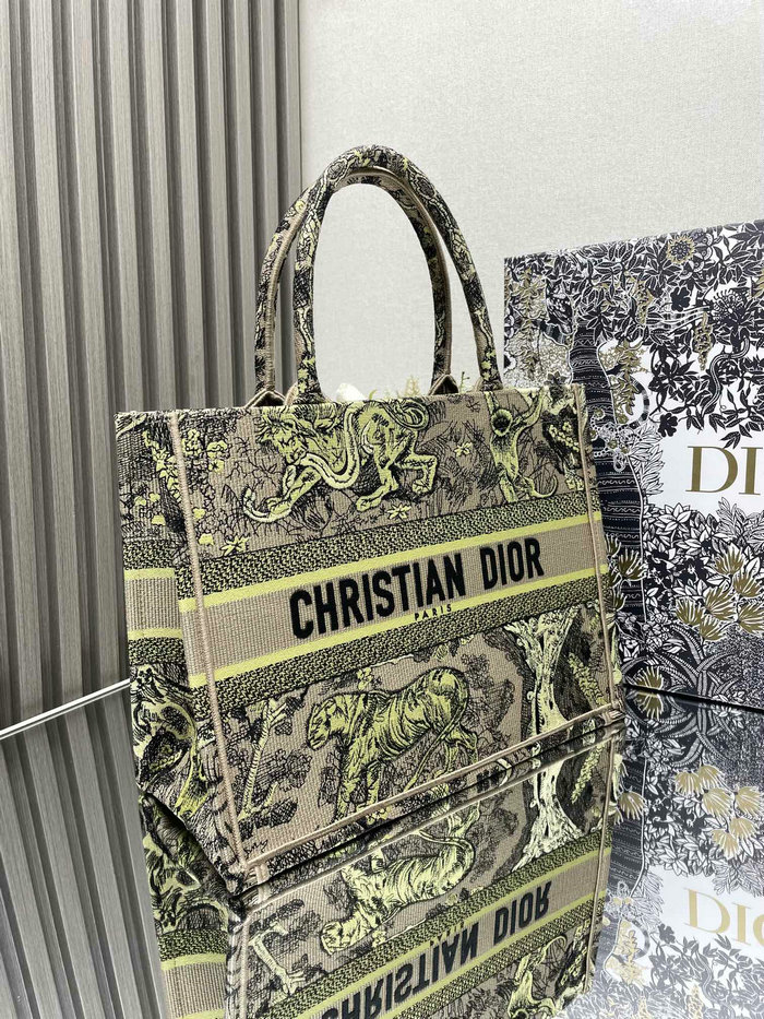 Medium Dior Tiger Book Tote M1286 Yellow