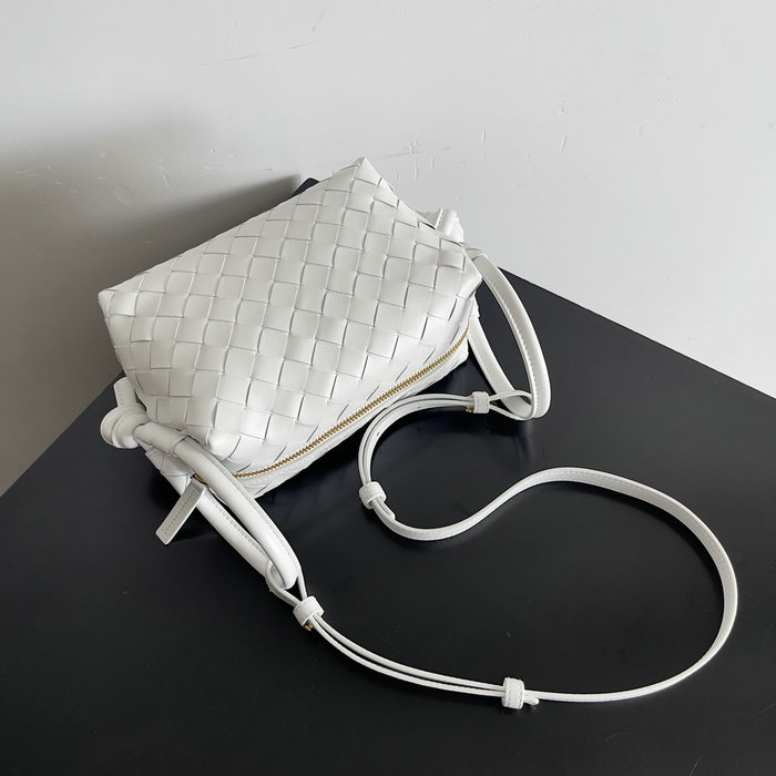 Bottega Veneta Small Avenue Loop Bag 796615 White