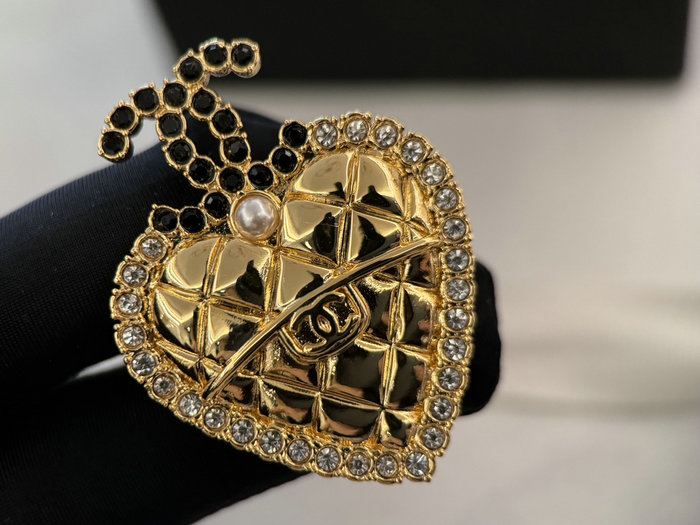 Chanel Brooch CB62601