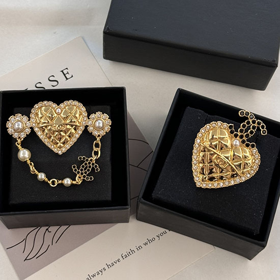 Chanel Brooch CB62601