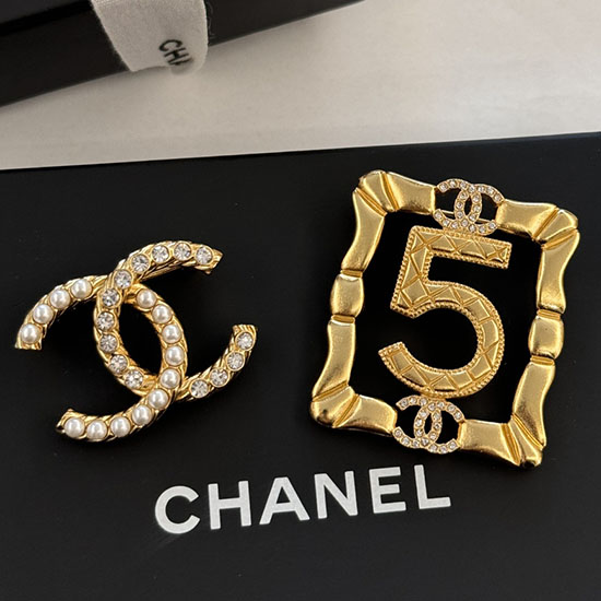 Chanel Brooch CB62602