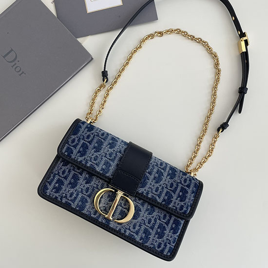 Dior 30 Montaigne East-West Bag with Chain M9334