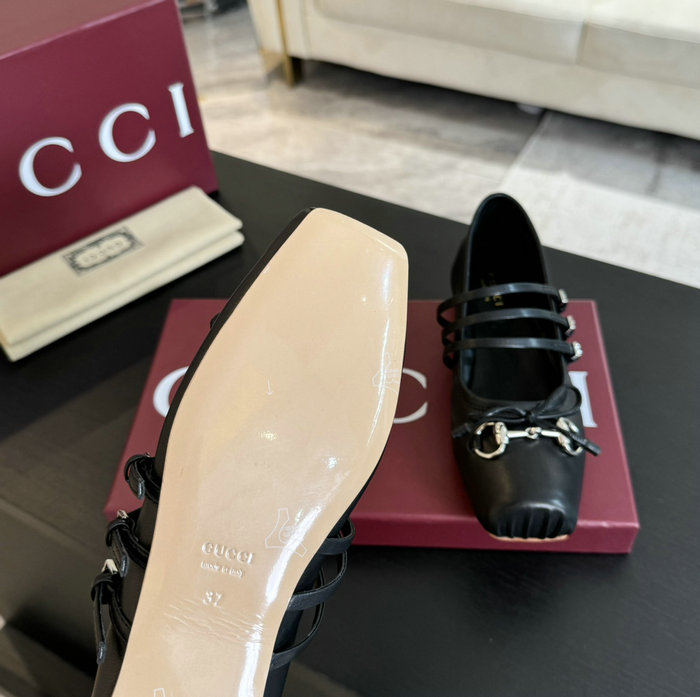 Gucci Flats SGF62803