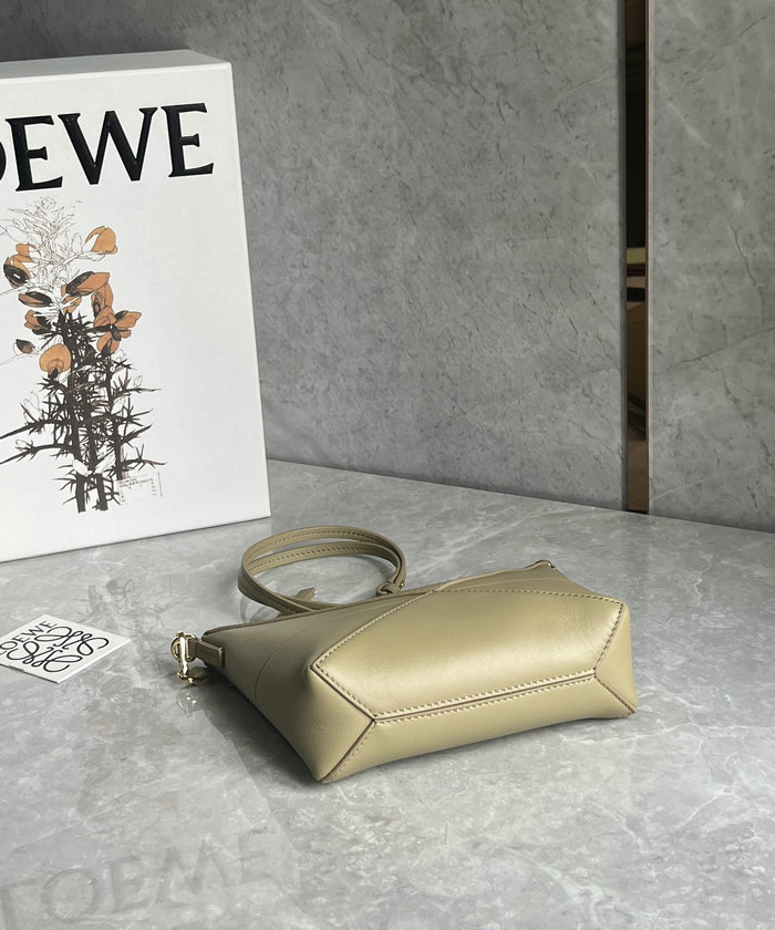 Loewe Puzzle Fold Pouch L10973 Khaki