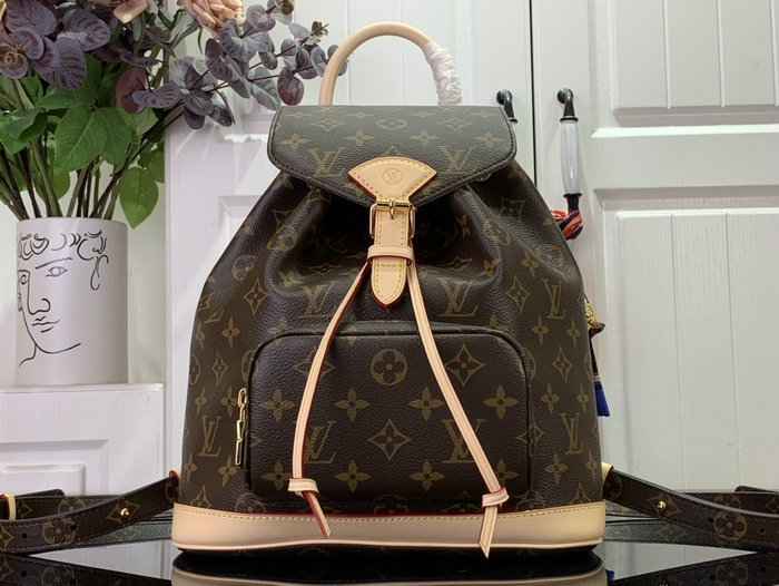 Louis Vuitton Montsouris PM M11198