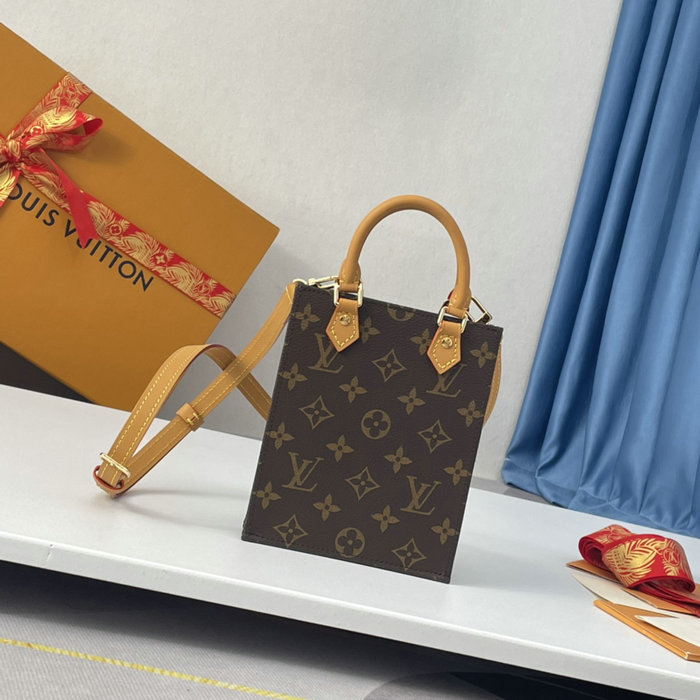 Louis Vuitton Petit Sac Plat M81295