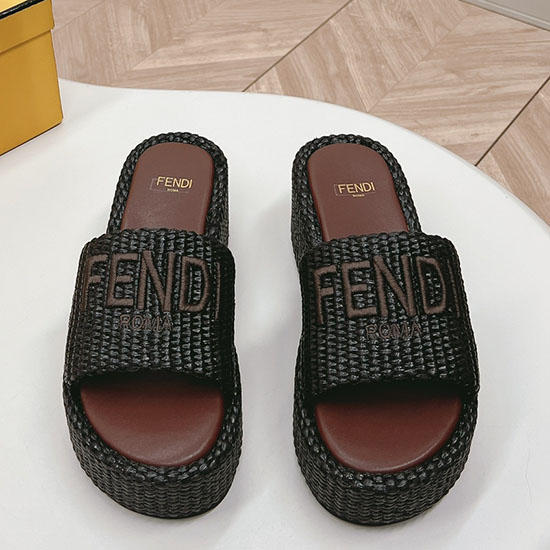 Fendi Wedge Sandals SFS70904