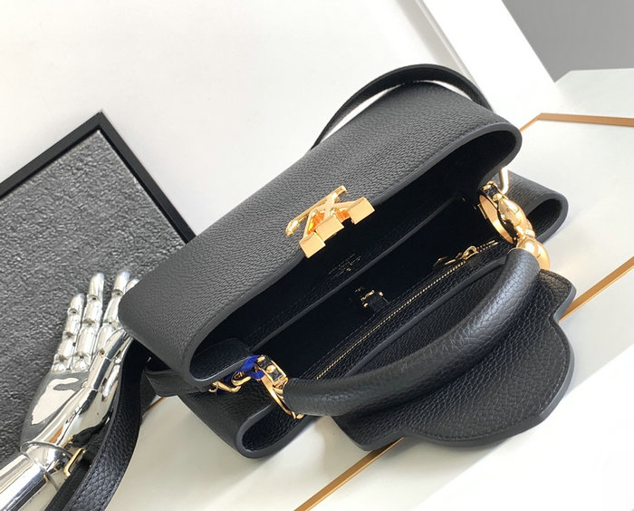 Louis Vuitton Capucines BB M24698 Black