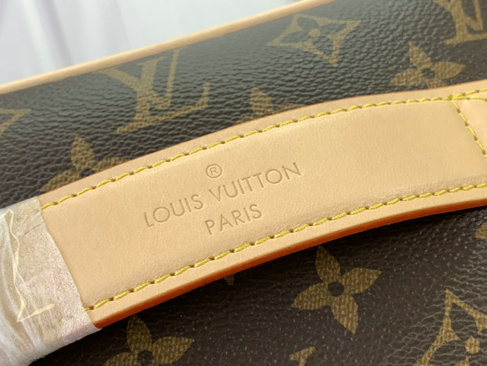 Louis Vuitton Toiletry Bag M11750