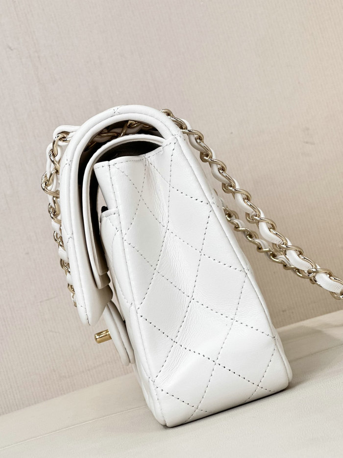 Medium Chanel Lambskin Flap Bag A01112 White