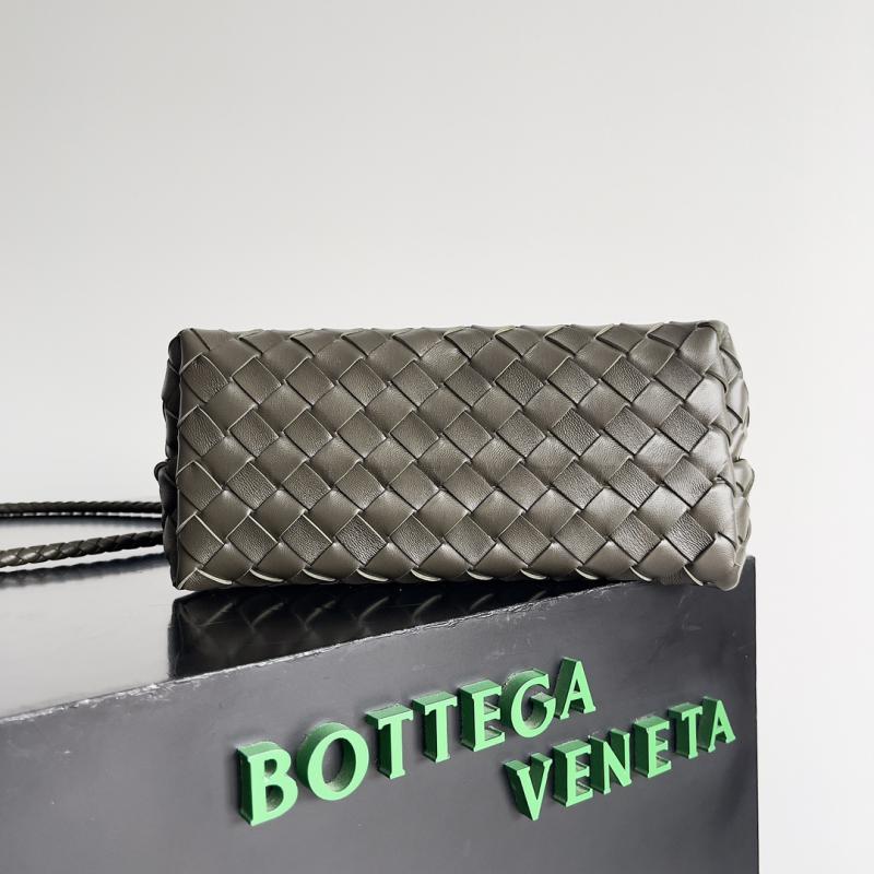 Bottega Veneta Small Andiamo Tote Bag B743568 Kaki