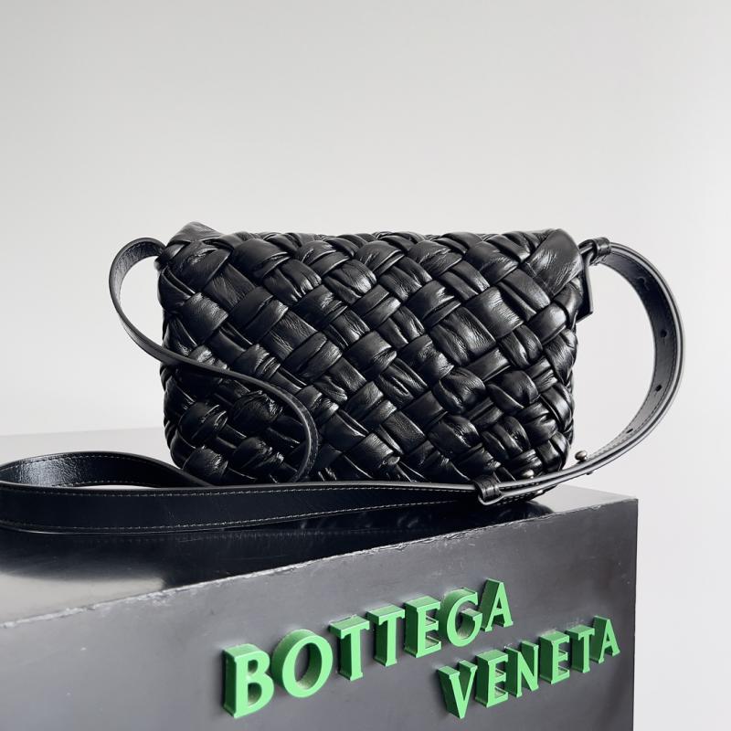 Bottega Veneta Small Rumple Messenger 787113 Black