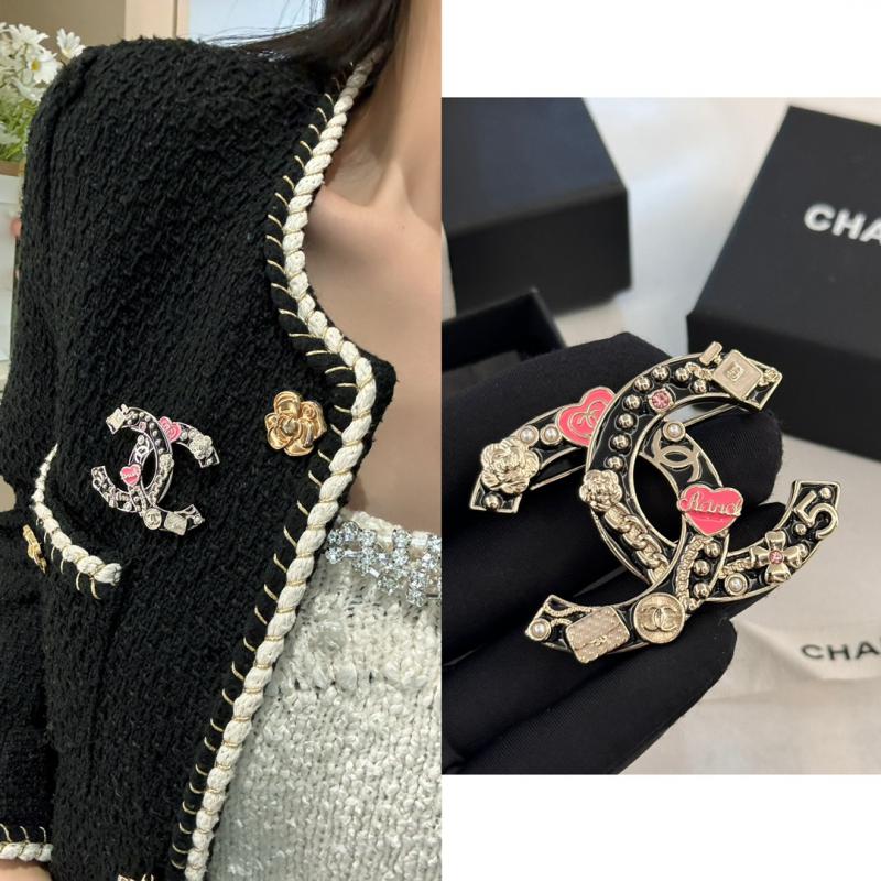 Chanel Brooch CB72802