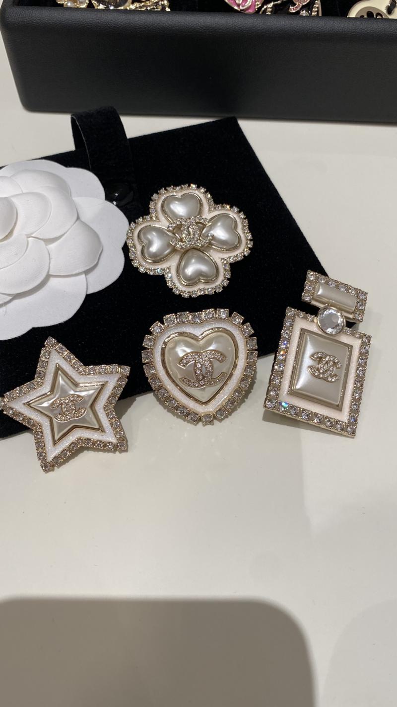 Chanel Brooch CB72804