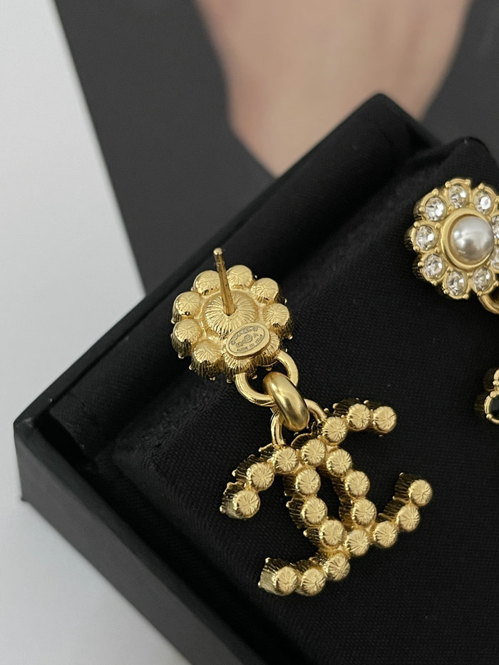 Chanel Earrings CE71810