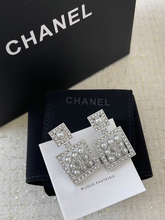 Chanel Earrings CE71812