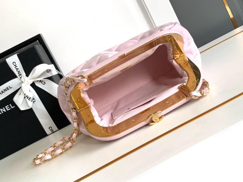 Chanle Lambskin Clutch AS4717 Pink