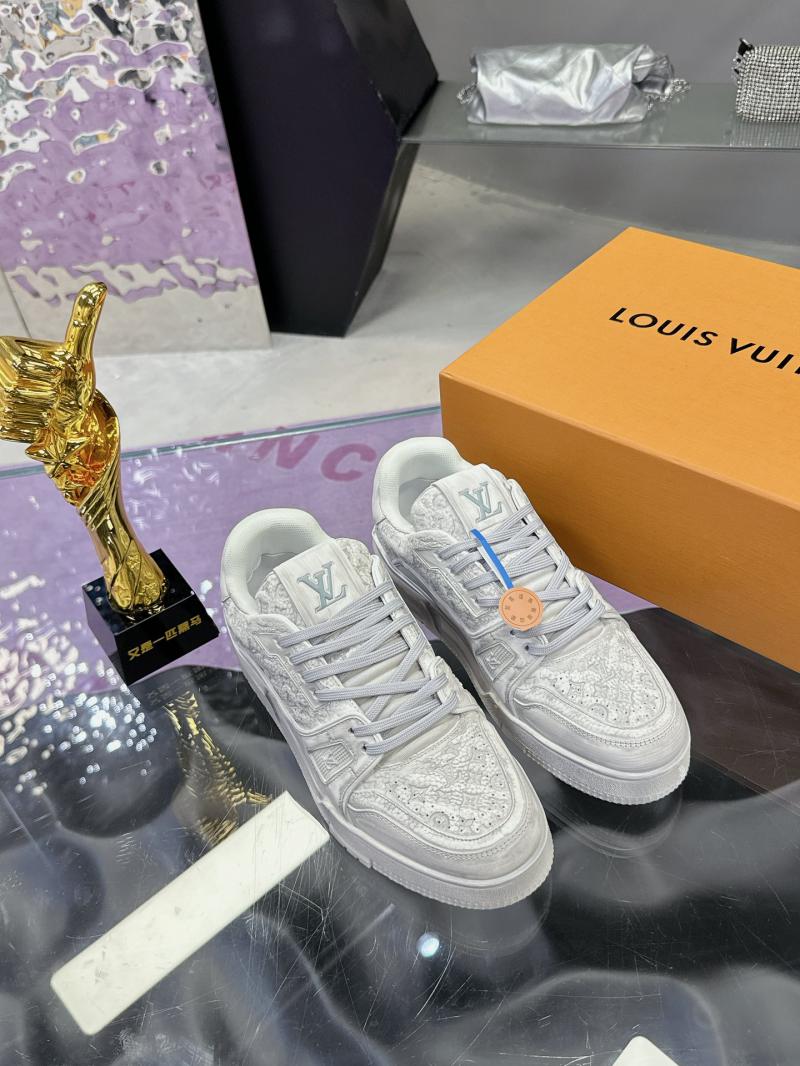 Louis Vuitton Sneakers SLS72802