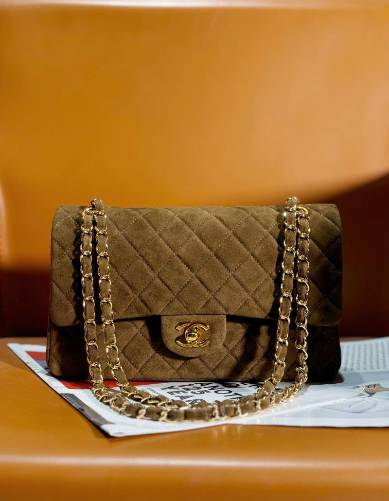 Medium Chanel Suede Flap Bag Dark Brown A01112