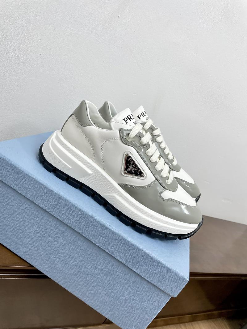 Prada Sneakers SPS72204