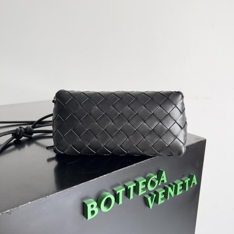 Bottega Veneta Intrecciato Concert Pouch 794258 Black