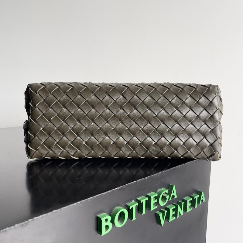 Bottega Veneta Medium Andiamo Tote Bag B743572 Kaki