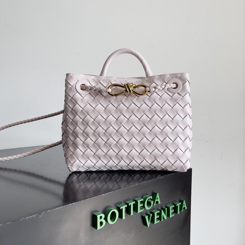 Bottega Veneta Small Andiamo Tote Bag B743568 Pink