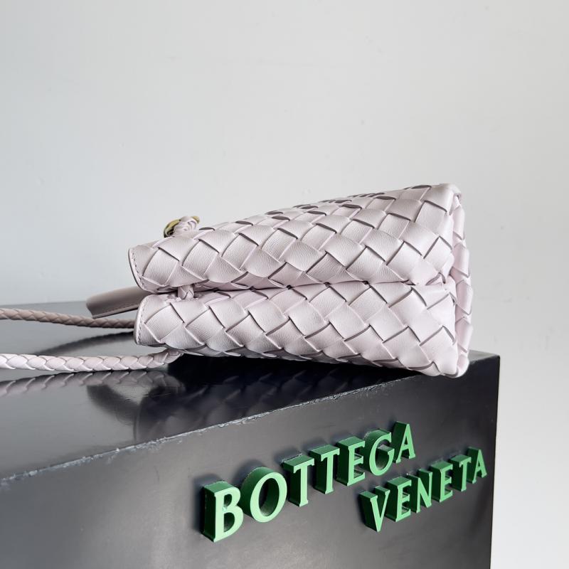 Bottega Veneta Small Andiamo Tote Bag B743568 Pink