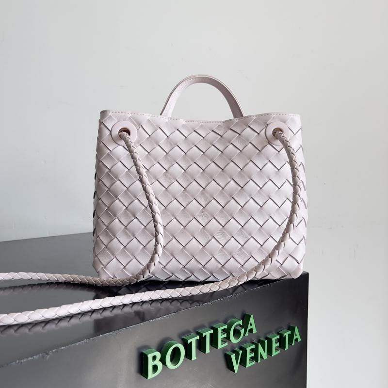 Bottega Veneta Small Andiamo Tote Bag B743568 Pink