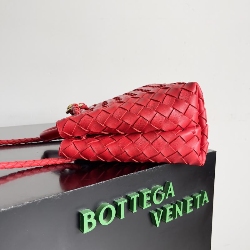 Bottega Veneta Small Andiamo Tote Bag B743568 Red